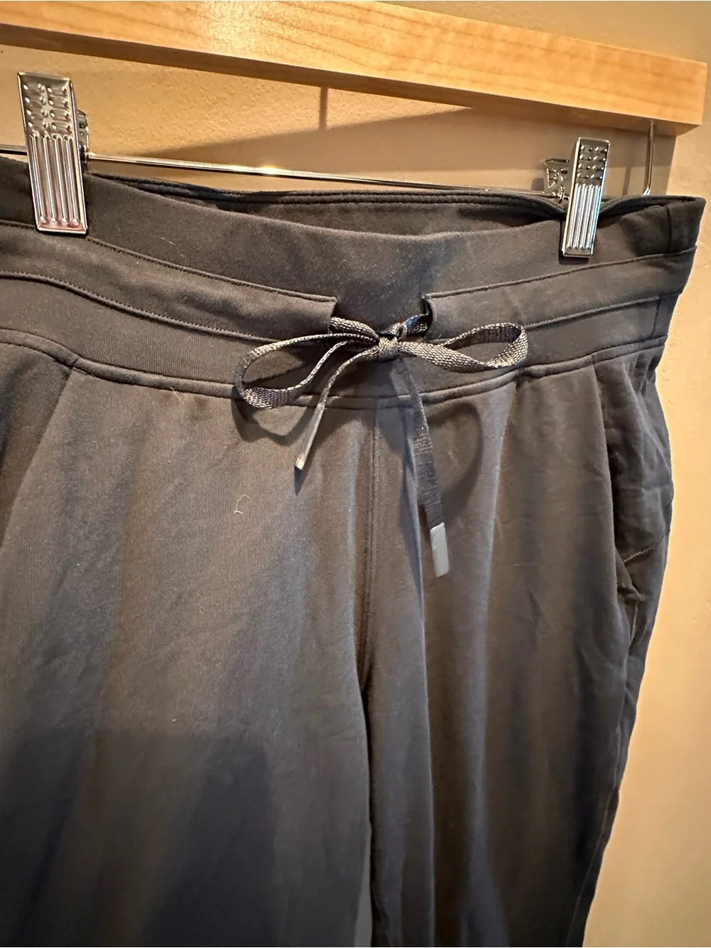 Lululemon Black Adapted State High Rise Athletic Jogger Pants Womens Size 4